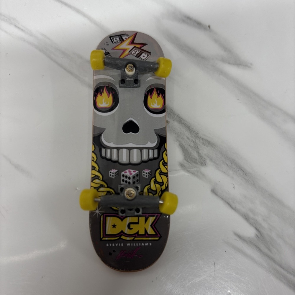 Tech Deck DGK Stevie Williams Skull Gold Chain Fingerboard Rare Dirty Ghetto Kid